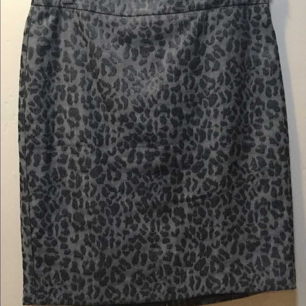 LOFT Pencil Skirt ⭐️ BUNDLE 3 FOR $18⭐️